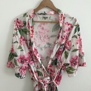 LAST CHANCE! Show Me Your MuMu pink floral robe